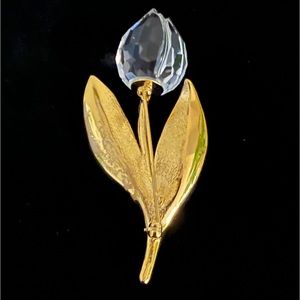 Swavorski tulip brooch